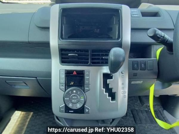Used 2008 AT toyota noah ZRR70G Image[19]