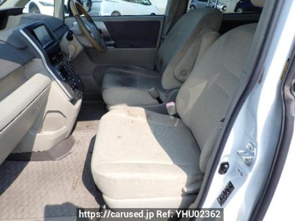Used 2009 AT toyota noah ZRR70W Image[10]
