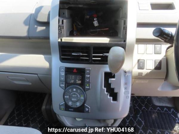 Used 2007 AT toyota noah ZRR75G Image[26]