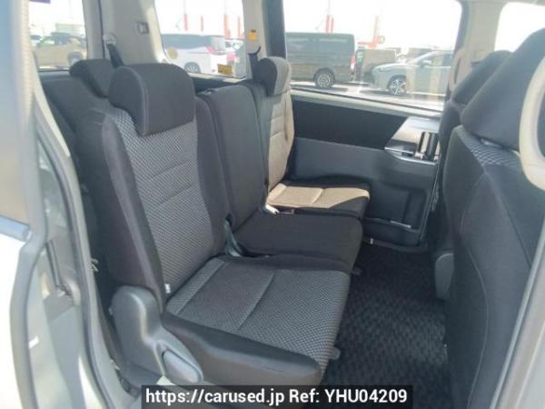 Used 2008 AT toyota noah ZRR70W Image[14]