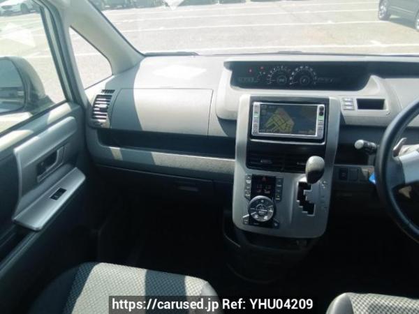 Used 2008 AT toyota noah ZRR70W Image[19]