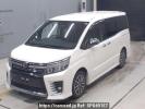 Toyota Voxy ZRR80W