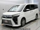 Toyota Voxy ZWR80W