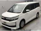 Toyota Voxy ZRR80G