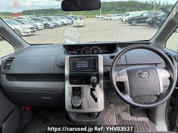 Used 2009 AT toyota noah ZRR70G Image[14]