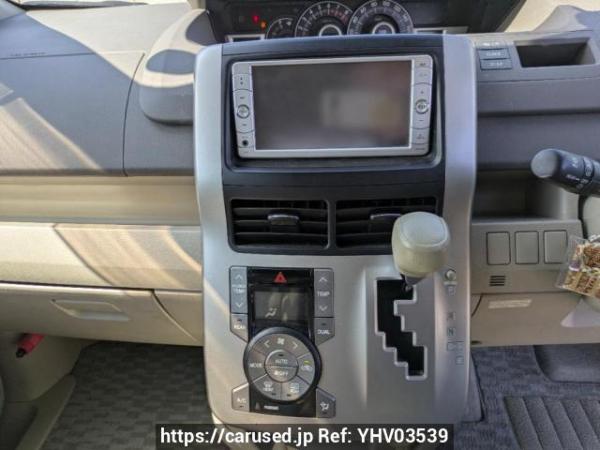 Used 2009 AT toyota noah ZRR70G Image[15]