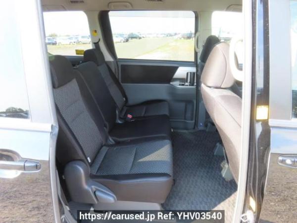 Used 2009 AT toyota noah ZRR75W Image[17]