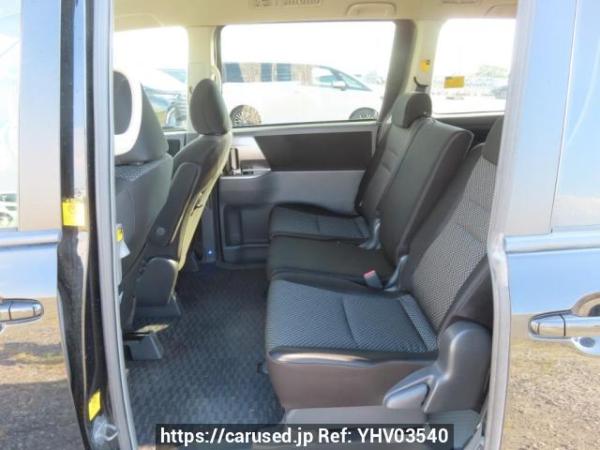 Used 2009 AT toyota noah ZRR75W Image[19]