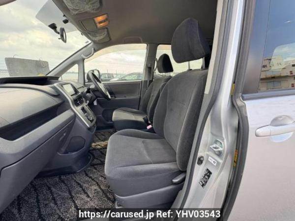 Used 2009 AT toyota noah ZRR70G Image[13]