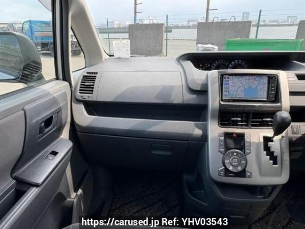 Used 2009 AT toyota noah ZRR70G Image[18]