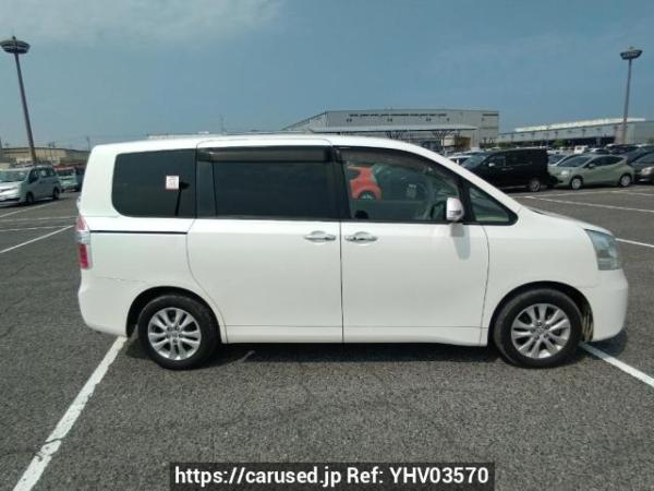 Used 2009 AT toyota noah ZRR70G Image[7]