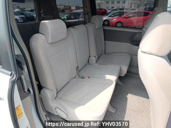Used 2009 AT toyota noah ZRR70G Image[14]