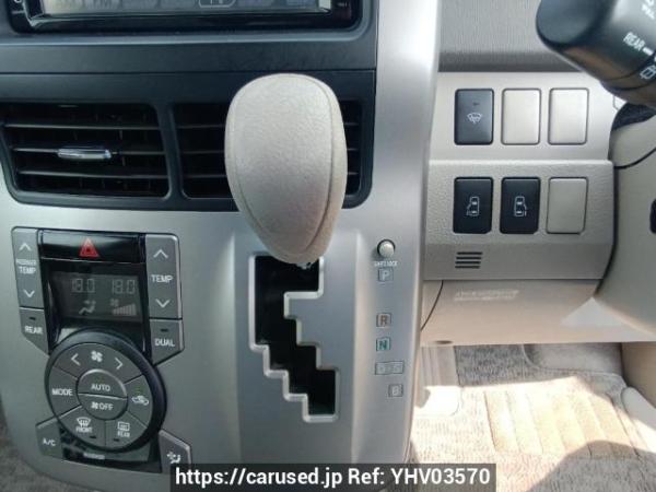 Used 2009 AT toyota noah ZRR70G Image[24]