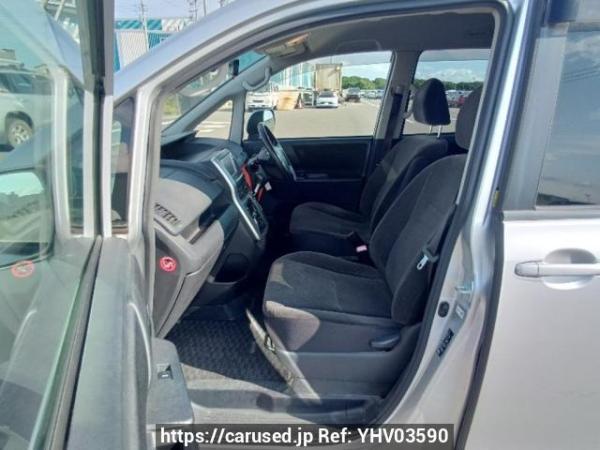 Used 2010 AT toyota noah ZRR70G Image[13]