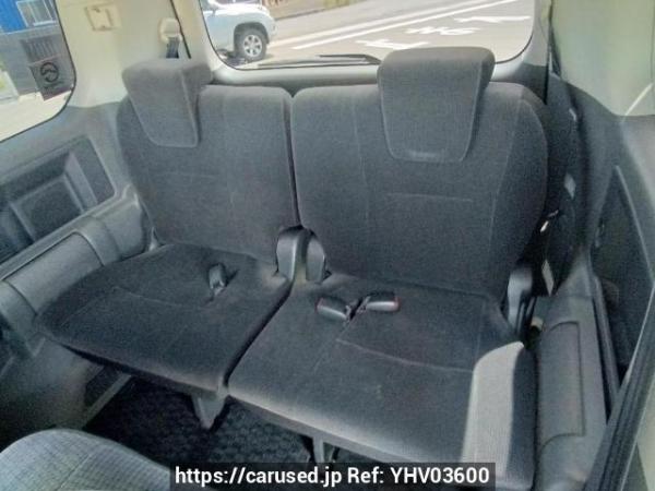 Used 2009 AT toyota voxy ZRR75G Image[16]