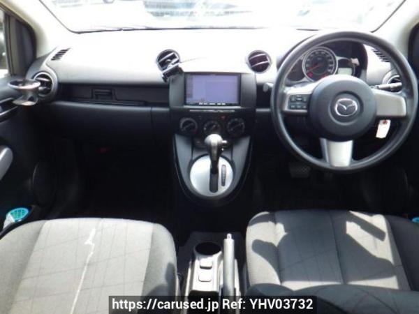 Used 2013 AT mazda demio DE3FS Image[15]
