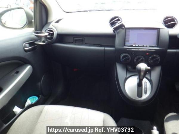 Used 2013 AT mazda demio DE3FS Image[16]