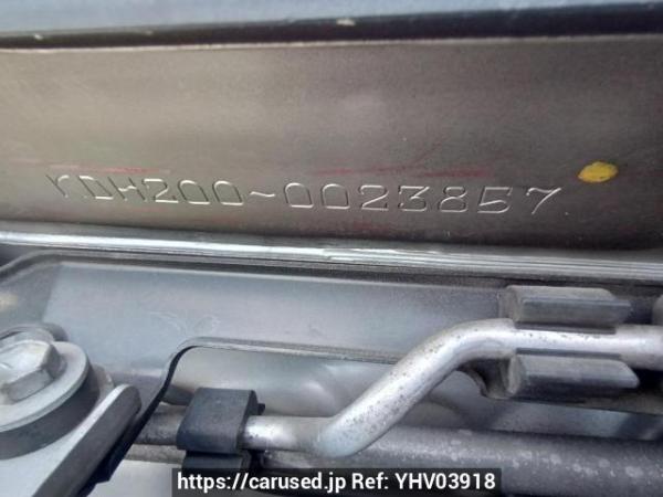 Used 2005 AT toyota regiusace-van KDH200V Image[11]