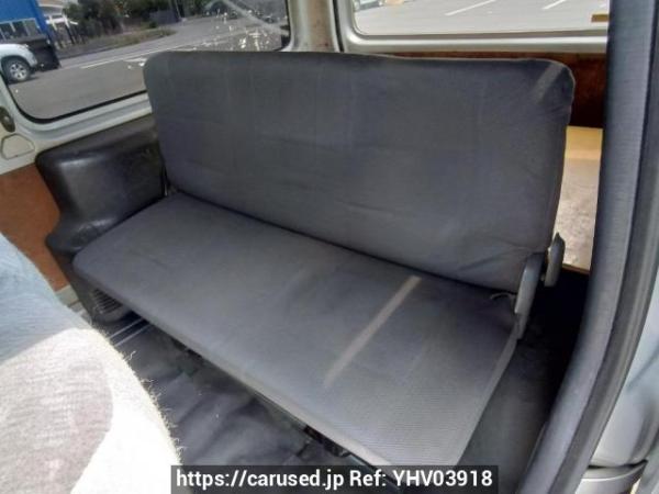 Used 2005 AT toyota regiusace-van KDH200V Image[15]