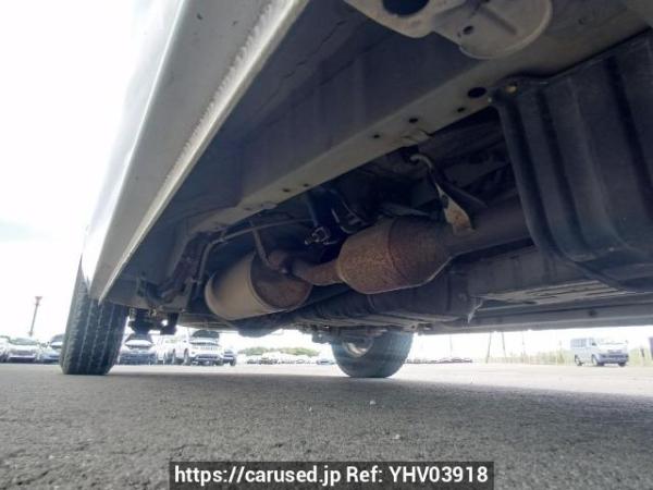 Used 2005 AT toyota regiusace-van KDH200V Image[34]