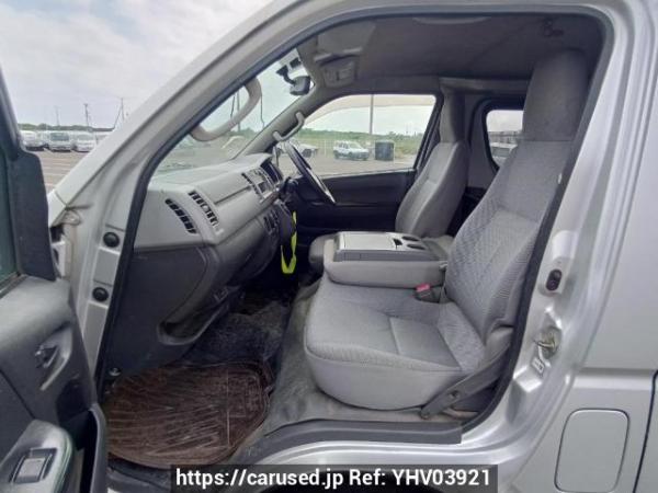 Used 2005 AT toyota regiusace-van KDH205V Image[13]