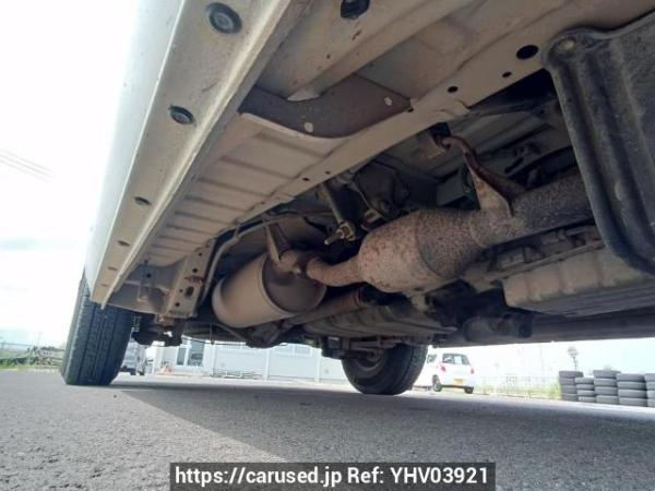 Used 2005 AT toyota regiusace-van KDH205V Image[34]