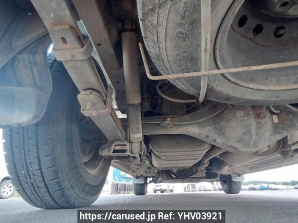 Used 2005 AT toyota regiusace-van KDH205V Image[36]