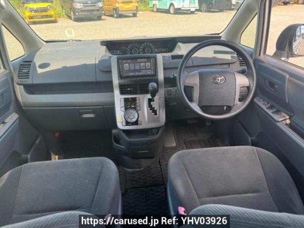 Used 2007 AT toyota noah ZRR70G Image[14]