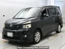Toyota Voxy ZRR70W