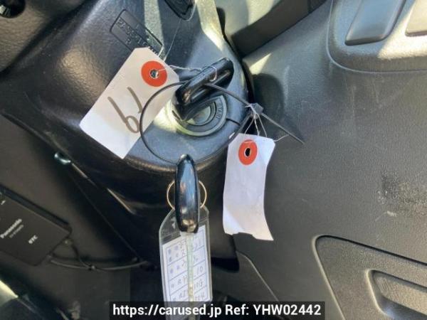 Used 2003 AT toyota wish ZNE10G Image[16]