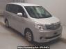 Used 2010 AT toyota noah ZRR70Gｶｲ Image[2]