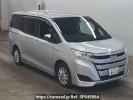 Toyota Noah ZWR80G
