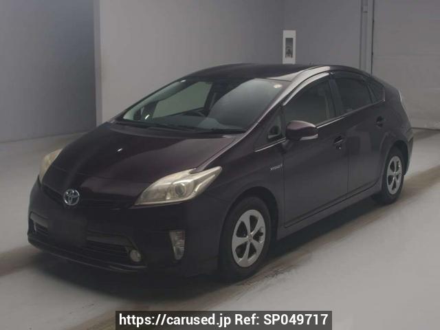 Buy Used 2013 Toyota Prius ZVW30 (SP049717) - Carused.jp