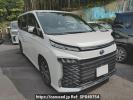Toyota Voxy ZWR90W