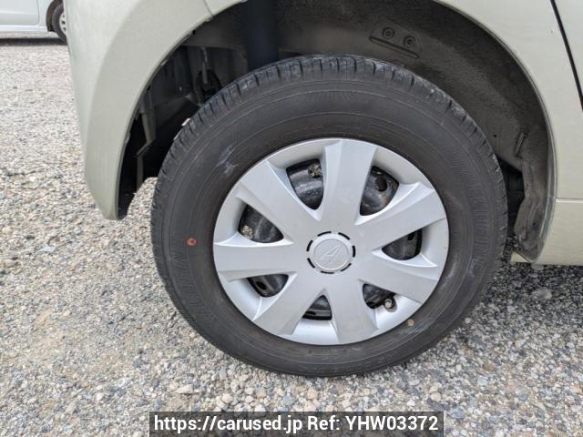 Buy Used 2012 Daihatsu Mira L275S (YHW03372) - Carused.jp