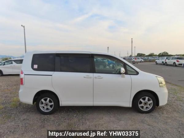 Used 2007 AT toyota noah ZRR75G Image[7]