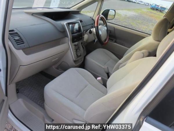 Used 2007 AT toyota noah ZRR75G Image[12]