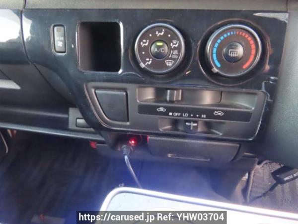 Used 2005 AT toyota hiace-van KDH205V Image[19]