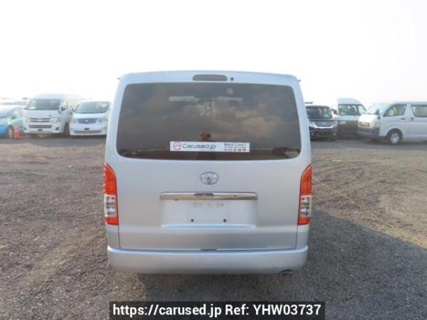Used 2005 AT toyota regiusace-van TRH200V Image[5]