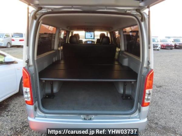 Used 2005 AT toyota regiusace-van TRH200V Image[8]