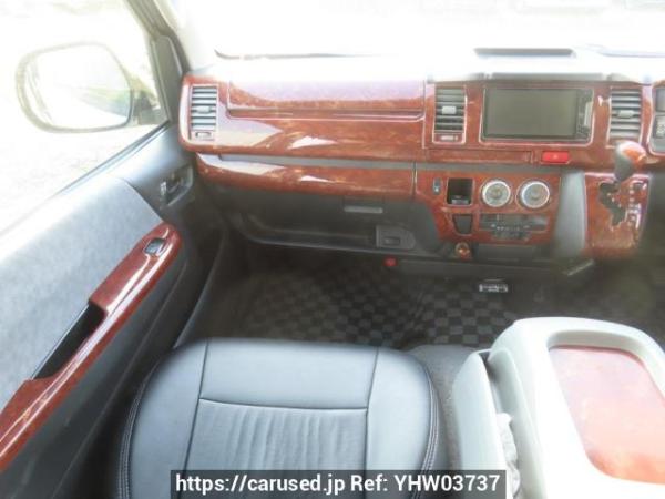 Used 2005 AT toyota regiusace-van TRH200V Image[23]