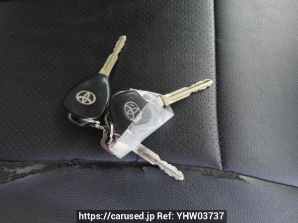 Used 2005 AT toyota regiusace-van TRH200V Image[35]