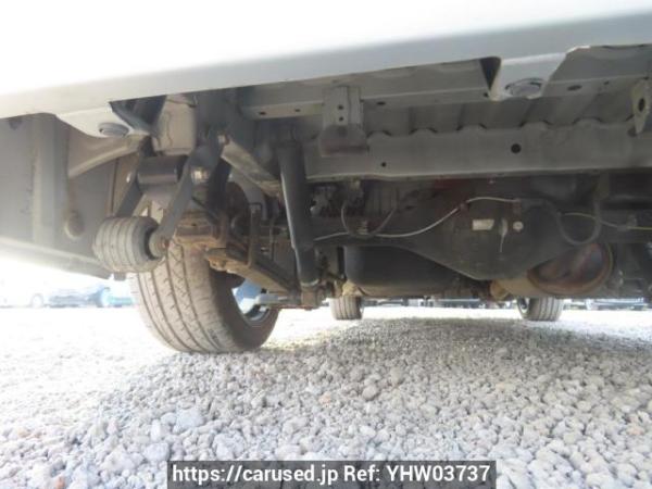 Used 2005 AT toyota regiusace-van TRH200V Image[46]
