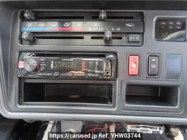 Used 2003 AT toyota regiusace-van TRH112V Image[20]