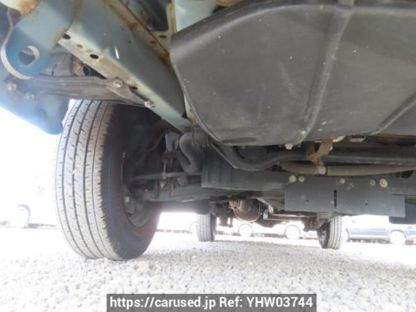 Used 2003 AT toyota regiusace-van TRH112V Image[30]