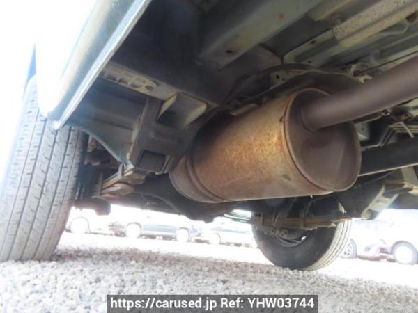 Used 2003 AT toyota regiusace-van TRH112V Image[34]