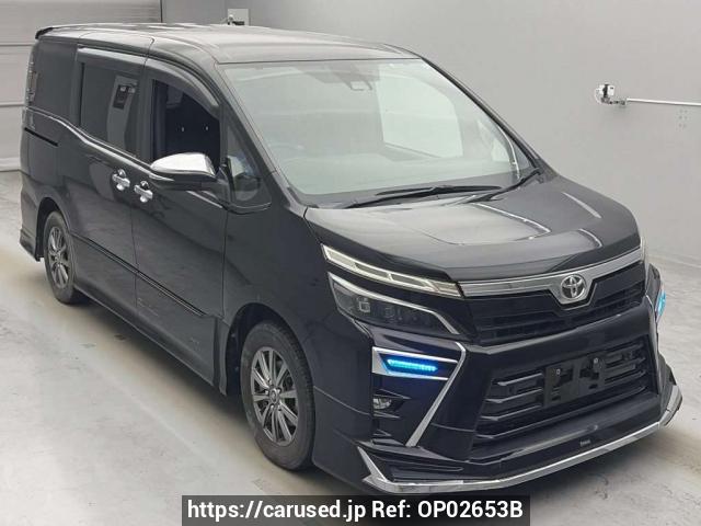 Buy Used 2021 Toyota Voxy ZRR80W (OP02653B) - Carused.jp