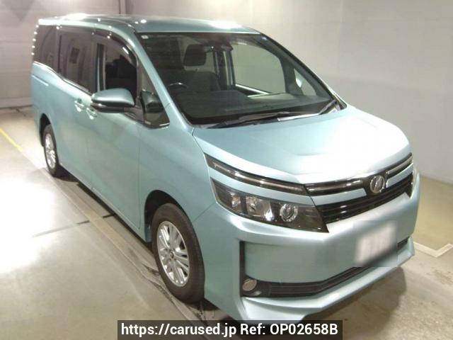 Buy Used 2016 Toyota Voxy ZRR85G (OP02658B) - Carused.jp