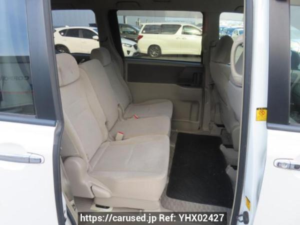 Used 2009 AT toyota noah ZRR70G Image[16]