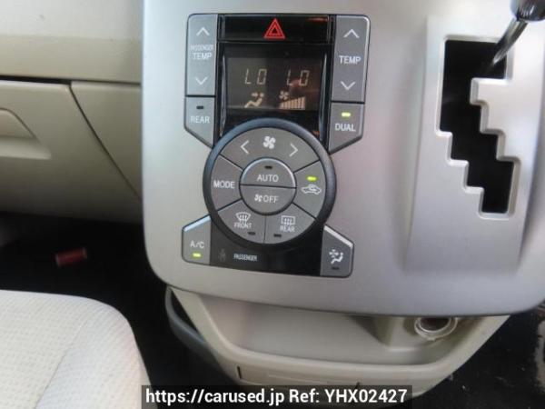 Used 2009 AT toyota noah ZRR70G Image[32]